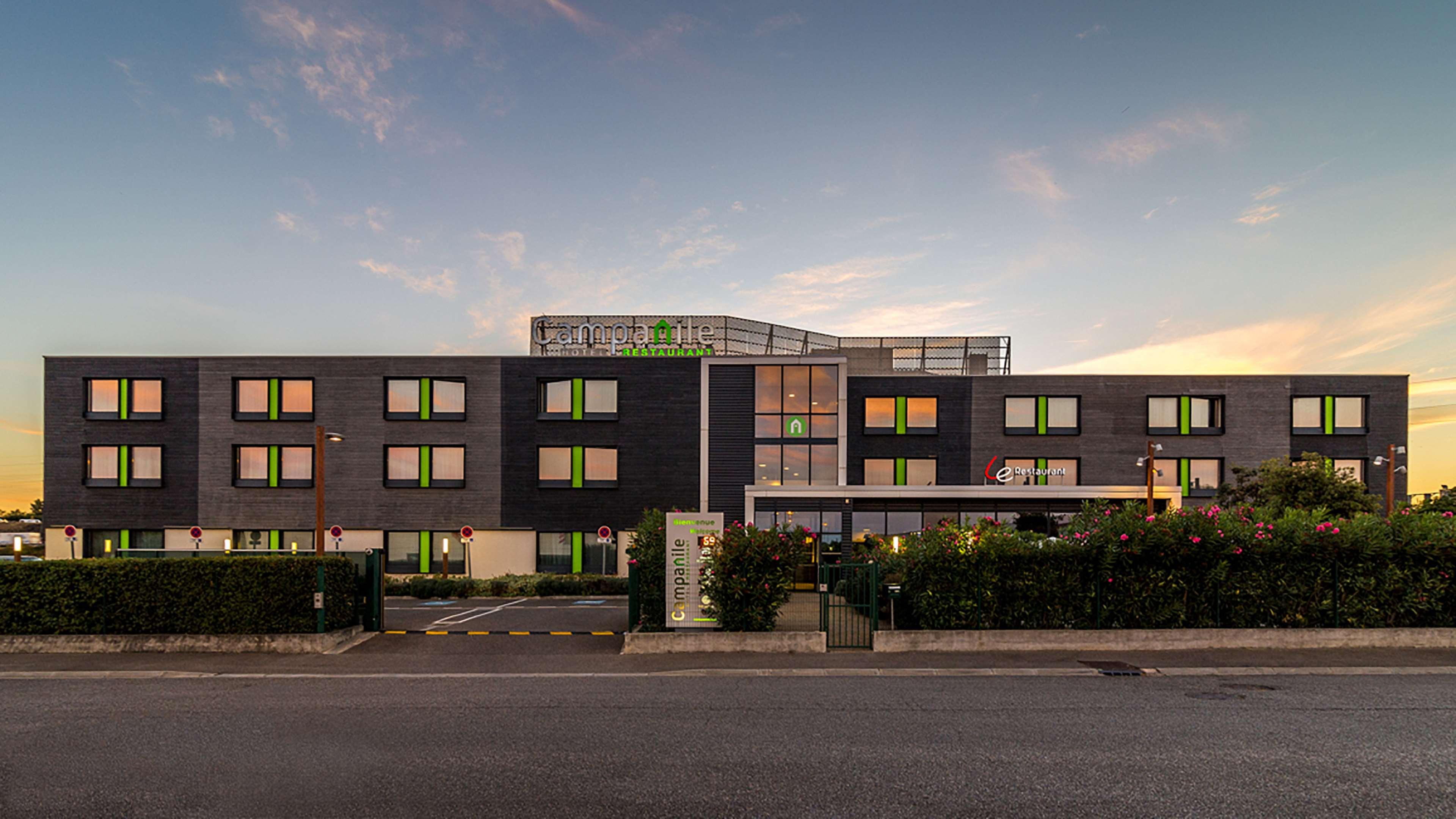 Campanile Carcassonne Est - La Cite Hotel Ngoại thất bức ảnh